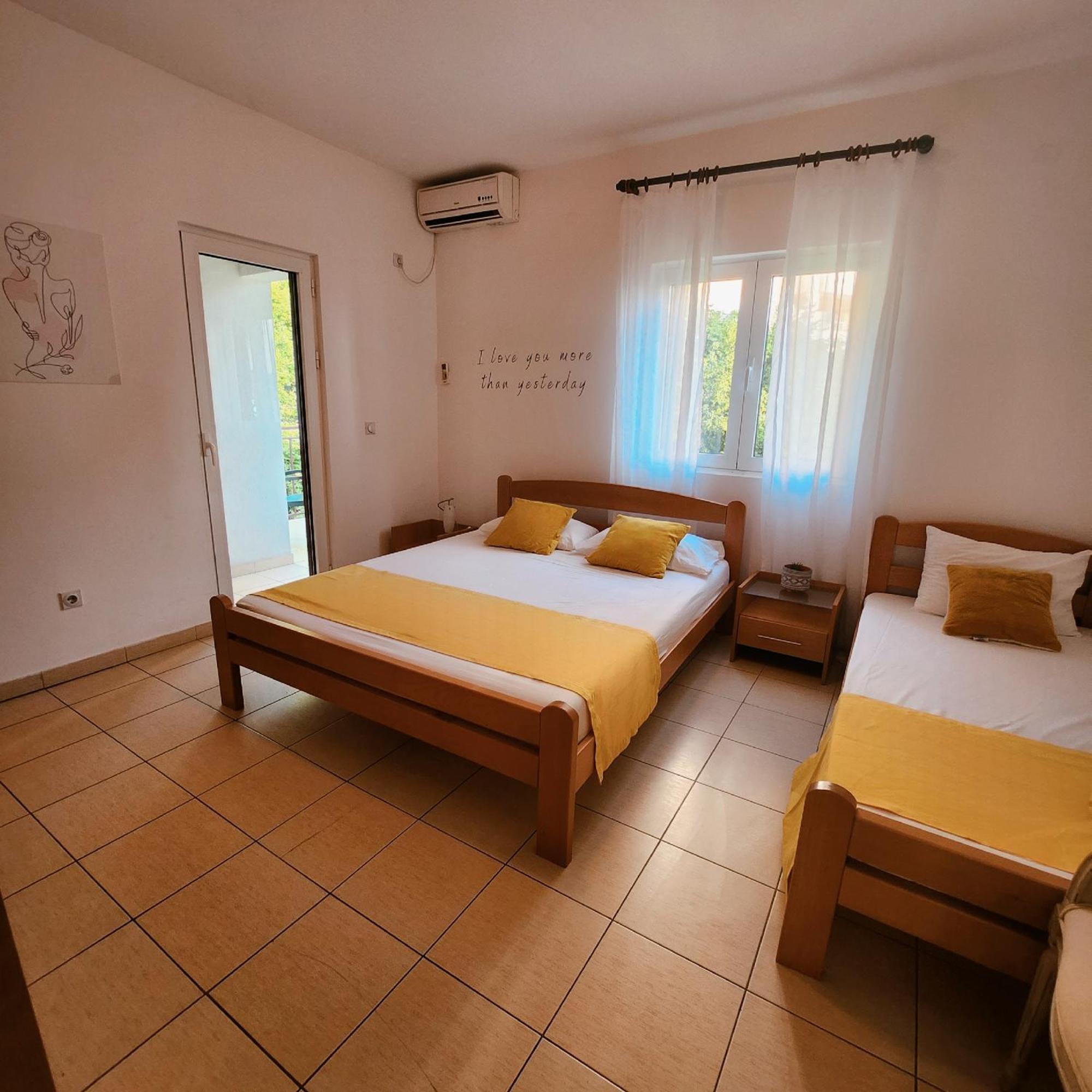 Bela Kuca Studio Apartments-Na Korak Do Mora-A Step To The Sea Rafajlovići Dış mekan fotoğraf