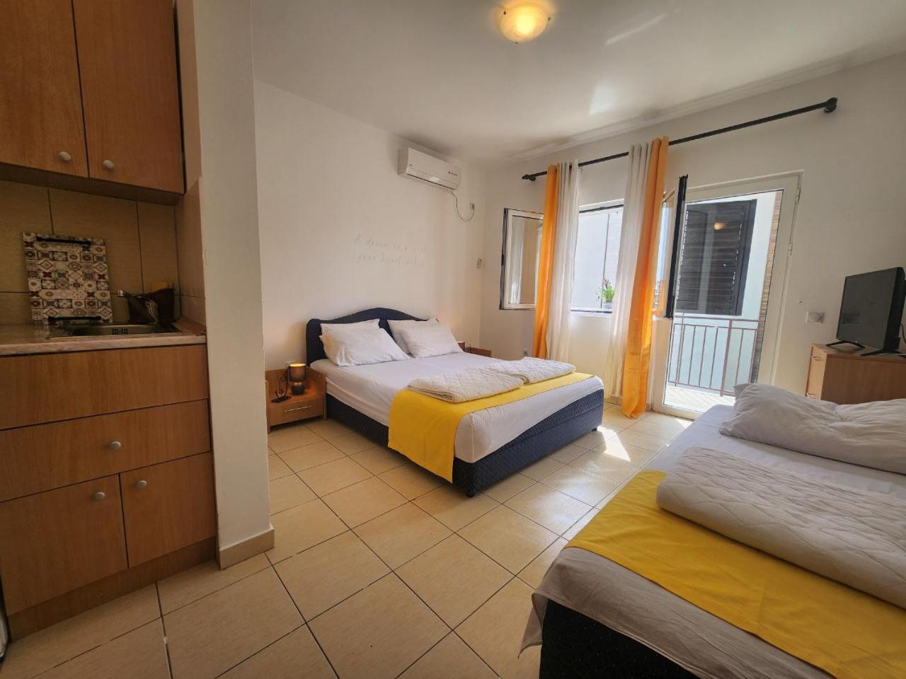 Bela Kuca Studio Apartments-Na Korak Do Mora-A Step To The Sea Rafajlovići Dış mekan fotoğraf